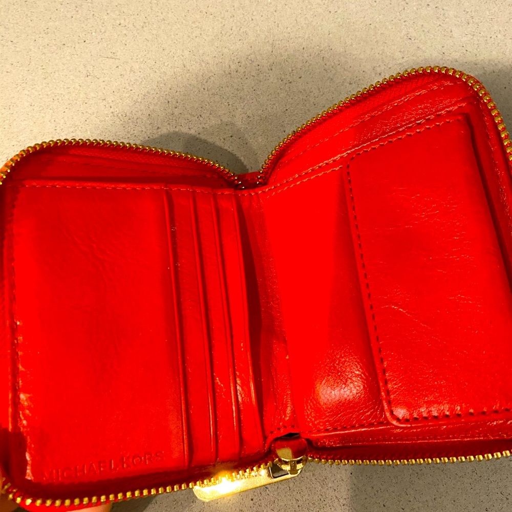 Michael Kors wallet - Picture 2 of 3